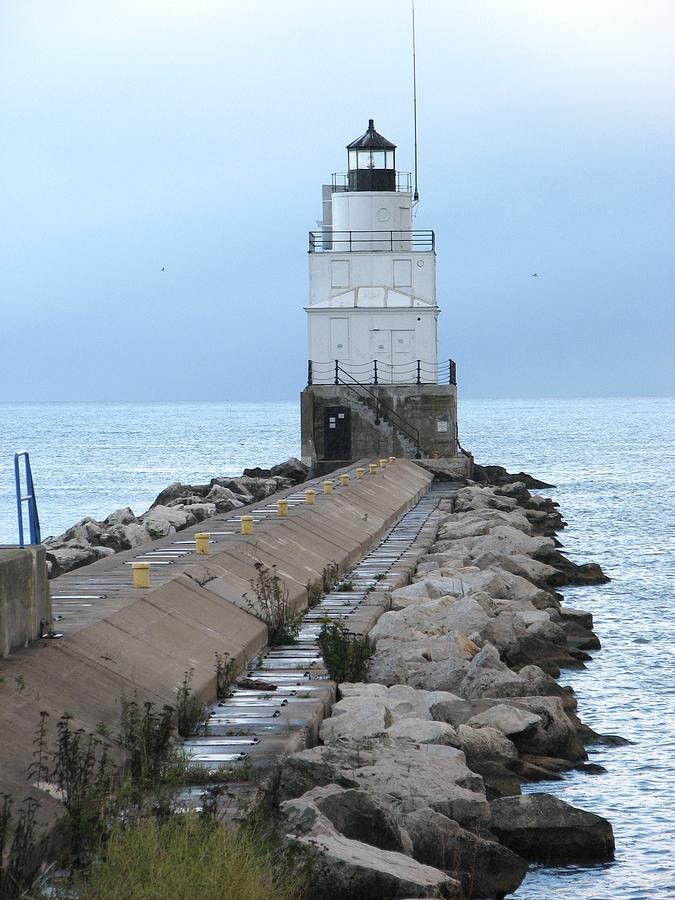 Manitowoc Breakwater Lighthouse  Photograph by Keith Stokes