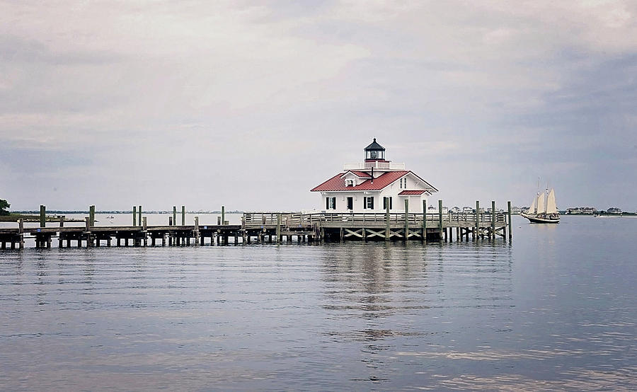 Manteo Lighthouse Photograph by Kelley Nelson