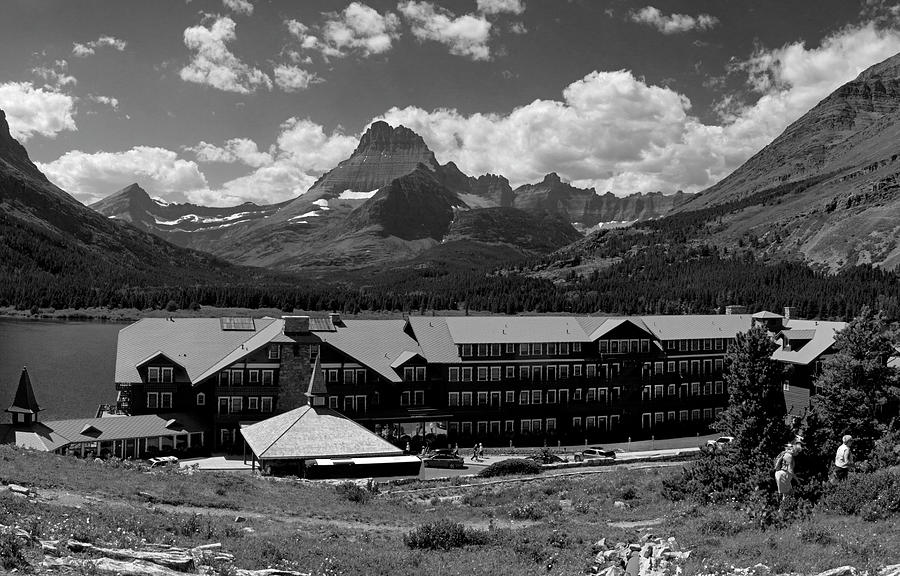 Many Glaciers Hotel  Photograph by Lee Santa