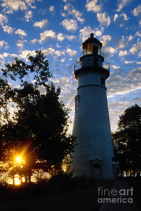 Marblehead Lighthouse Sunrise - FS000228 Photograph by Daniel Dempster