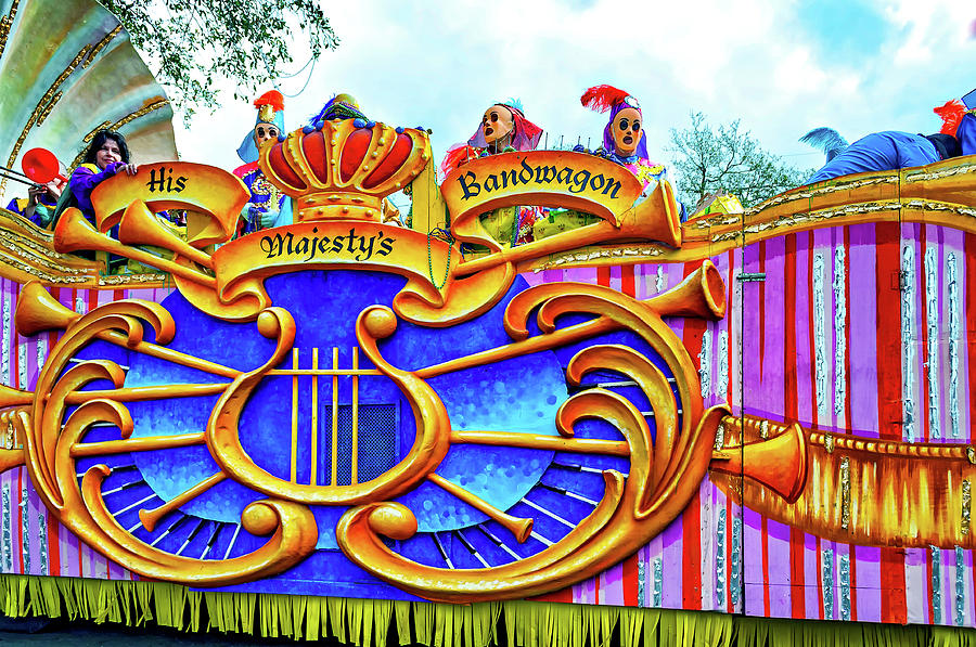 Mardi Gras Float - His Majestys Bandwagon 2 Photograph by Steve Harrington
