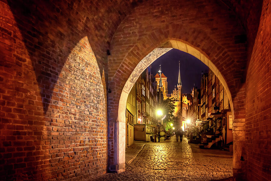 Architecture Photograph - Mariacka By Night  by Carol Japp
