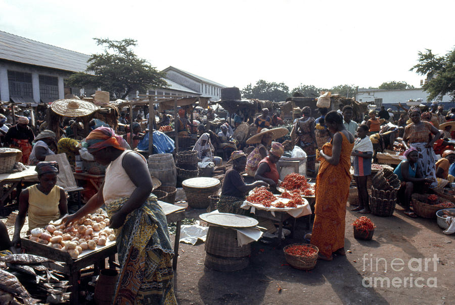 Market in Accra Photograph by Erik Falkensteen