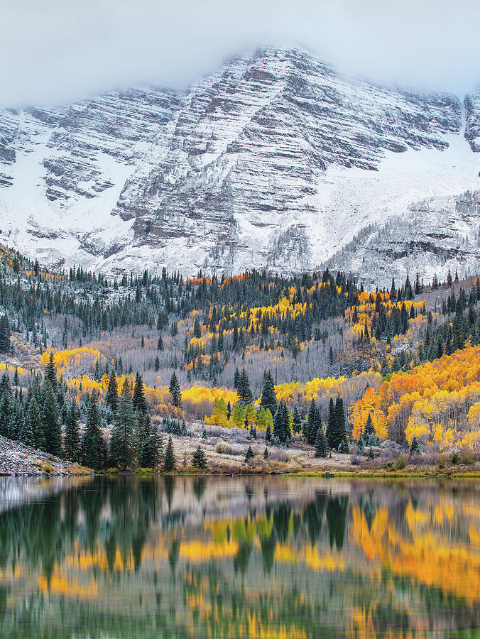Maroon Bells Cloudy Fall Photograph by Darren White