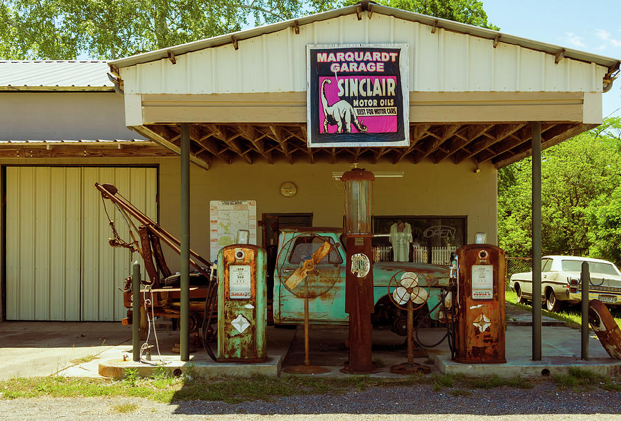 Marquardt Garage - Sisterdale Texas - Vintage Shop Photograph by Debra Martz