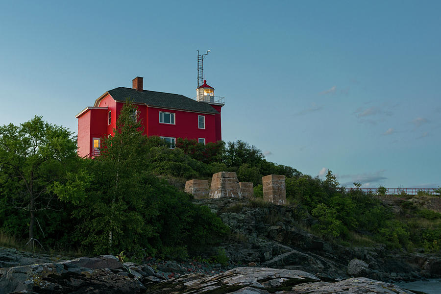 Marquette Harbor Lighthouse 2 Photograph by Steve LItalien