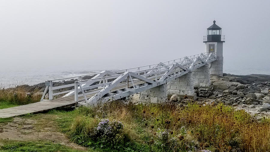 Marshall Point Lighthouse in Maine Photograph by Marilyn Burton