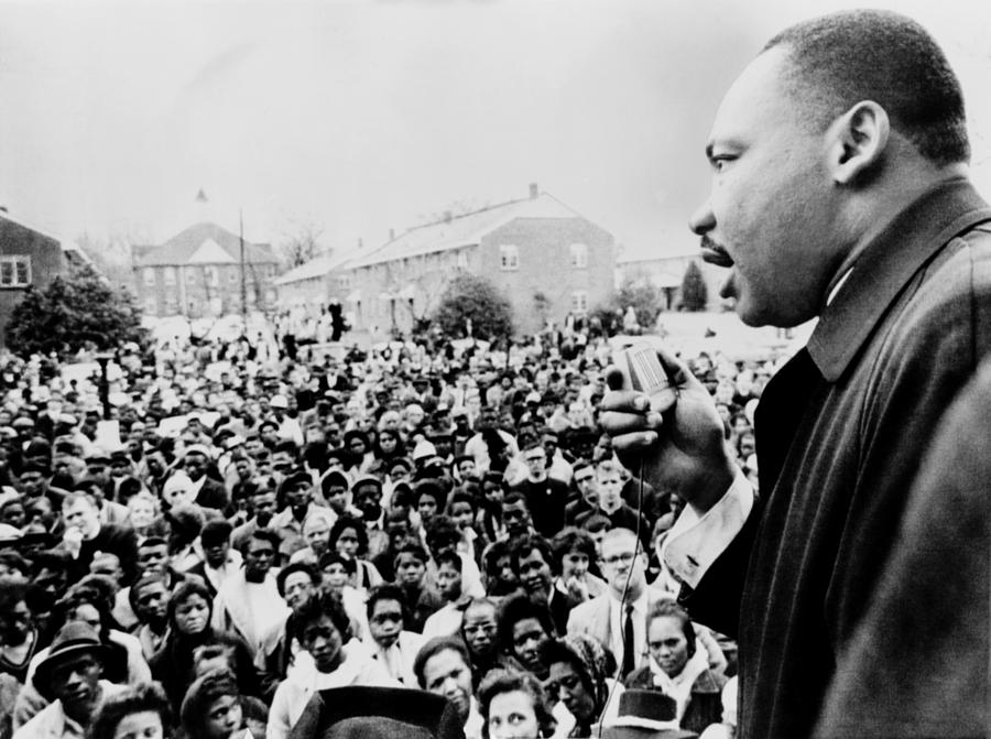 Martin Luther King Addresses Selma Photograph by Everett - Pixels