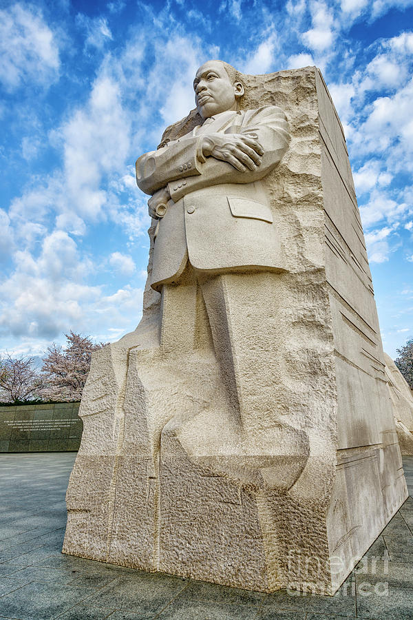 Martin Luther King Jr Memorial Vertical Photograph by Thomas R Fletcher