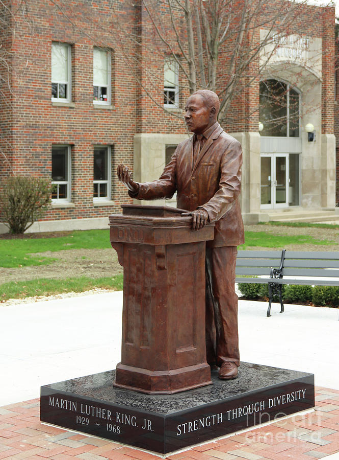 Martin Luther King Jr Statue Ohio Northern University 7445 Photograph by Jack Schultz