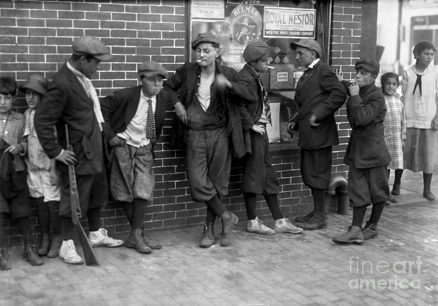MASSACHUSETTS: GANG, c1916 Photograph by Granger