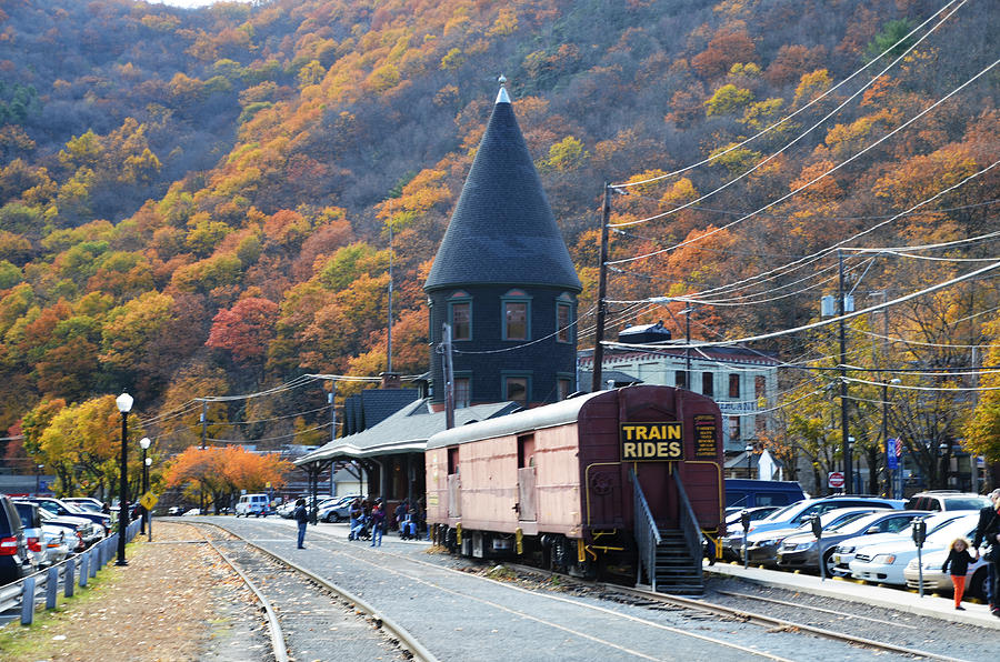 Mauchunk Train Station in Autumn Photograph by Bill Cannon