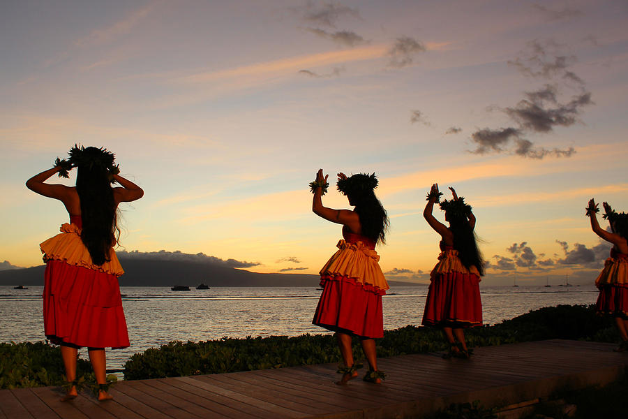 Maui Lahaina Luau Photograph By Sean Connors - Fine Art America