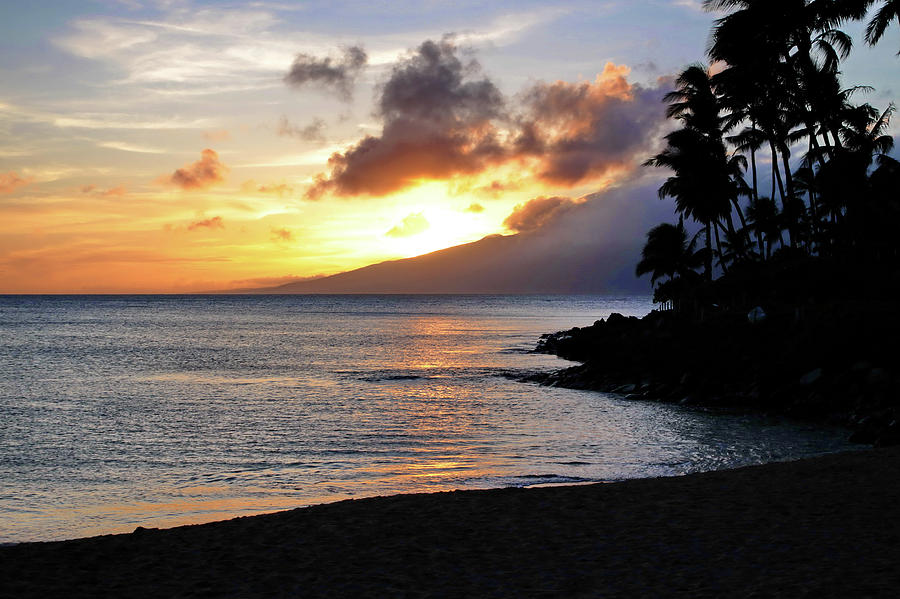 Maui Sunset Aglow Photograph by Harold Rau