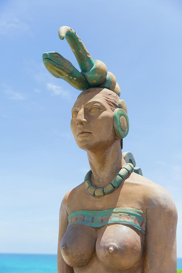 Mayan Goddess Ixchel Photograph by Garry Loss