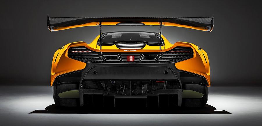 Car Digital Art - McLaren 650S GT3 by Maye Loeser
