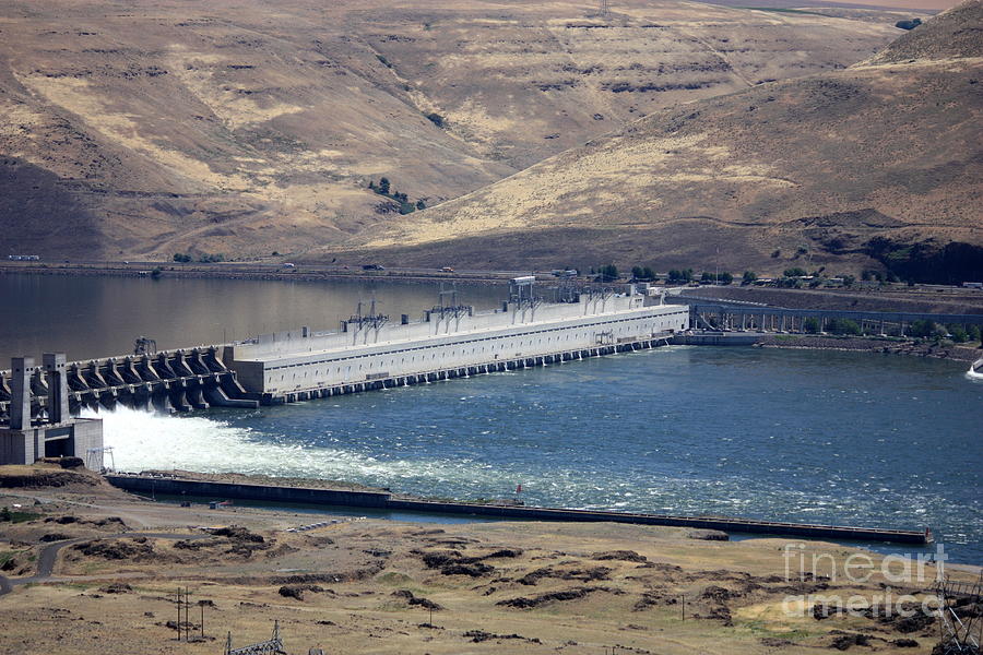 McNary Dam Photograph by Carol Groenen