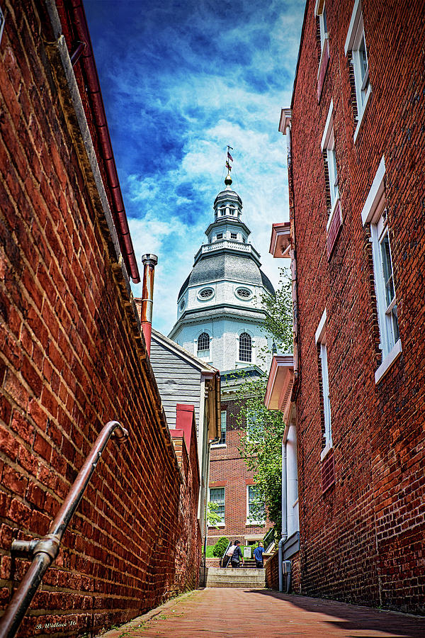 MD State House Through The Alley Photograph by Brian Wallace