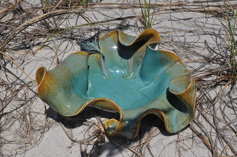 Medium Wave Bowl with Manta Ray Sculpture by Gibbs Baum