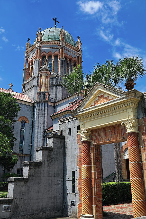 Memorial Presbyterian Church St. Augustine Florida Side View Photograph by Carol Montoya
