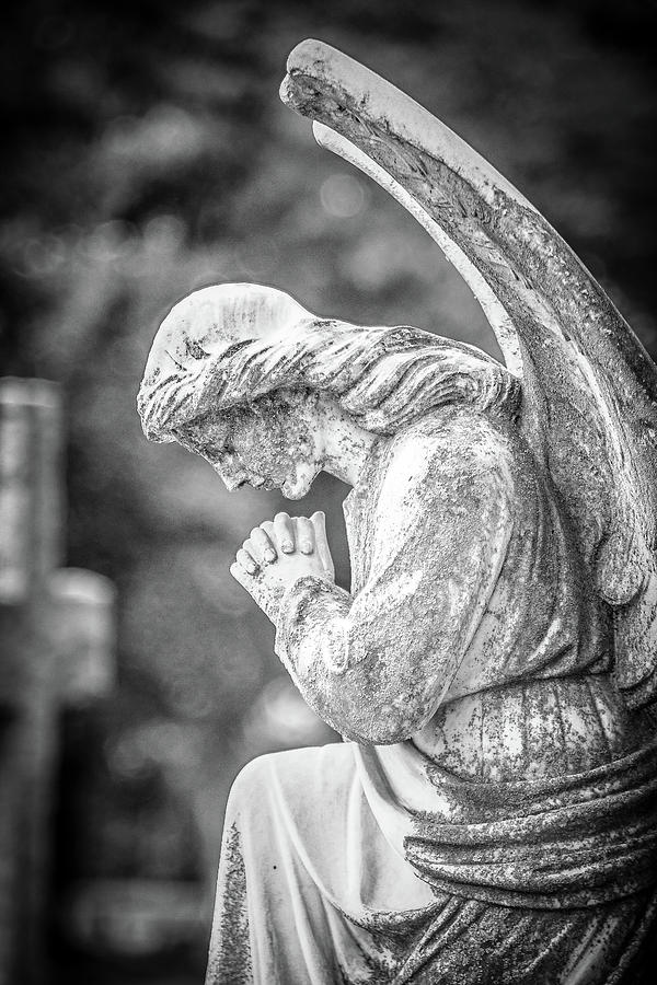 Memphis Elmwood Cemetery - Praying Angel - Monochrome Photograph by Jon Woodhams