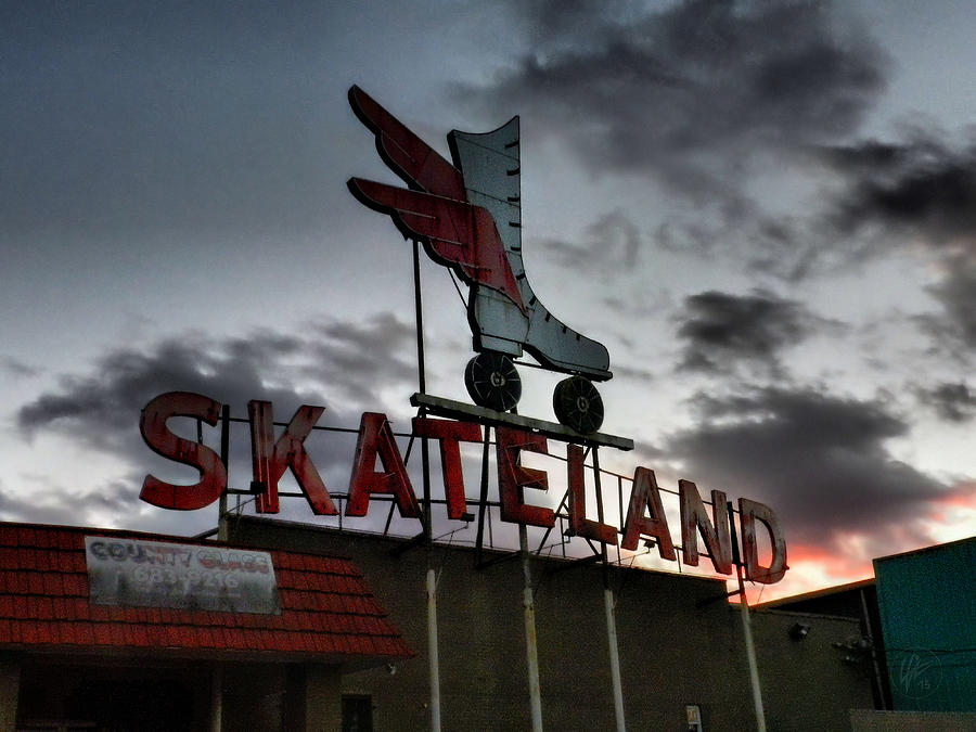 Memphis - Skateland 001 Photograph by Lance Vaughn