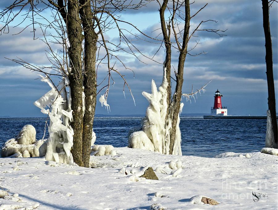 Menominee Lighthouse Ice Sculptures Photograph by Ms Judi