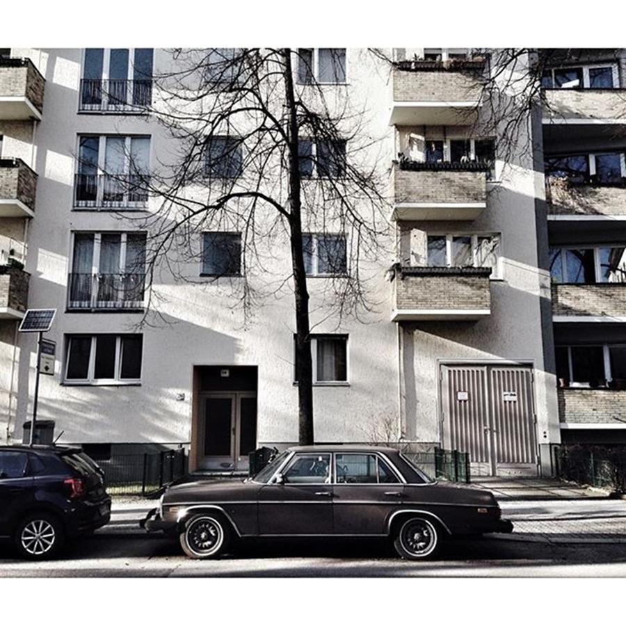 Vintage Photograph - Mercedes-benz 240d 3.0

#berlin by Berlinspotting BrlnSpttng