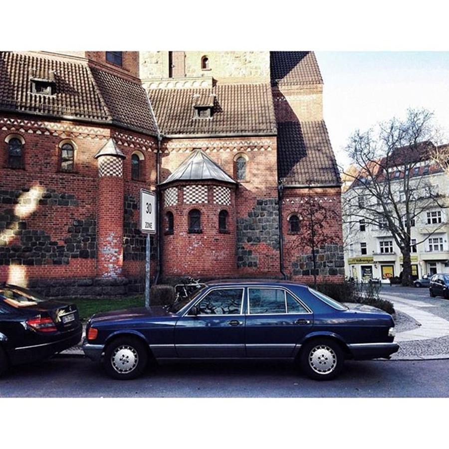 Vintage Photograph - Mercedes-benz 560 Se

#berlin by Berlinspotting BrlnSpttng