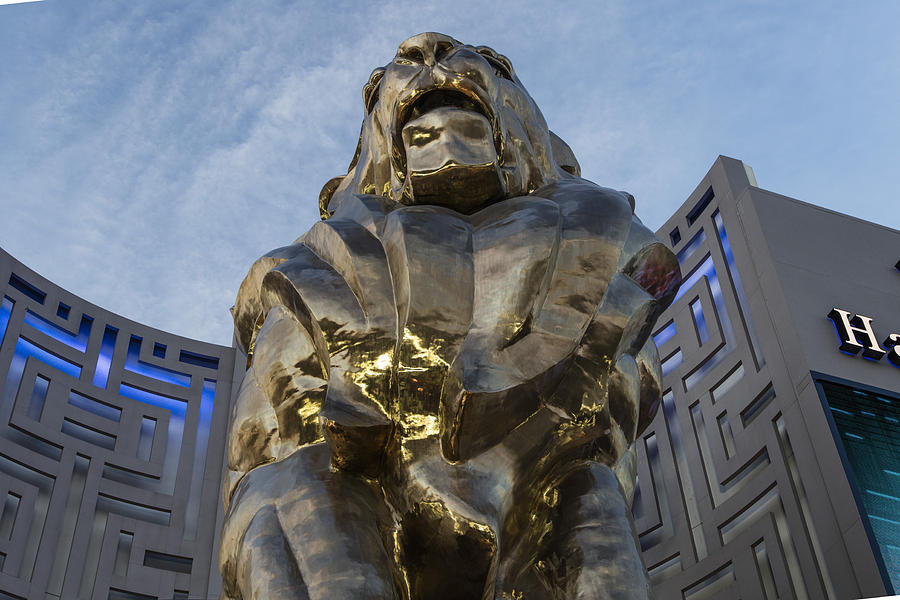 MGM Lion Vegas Photograph by John McGraw