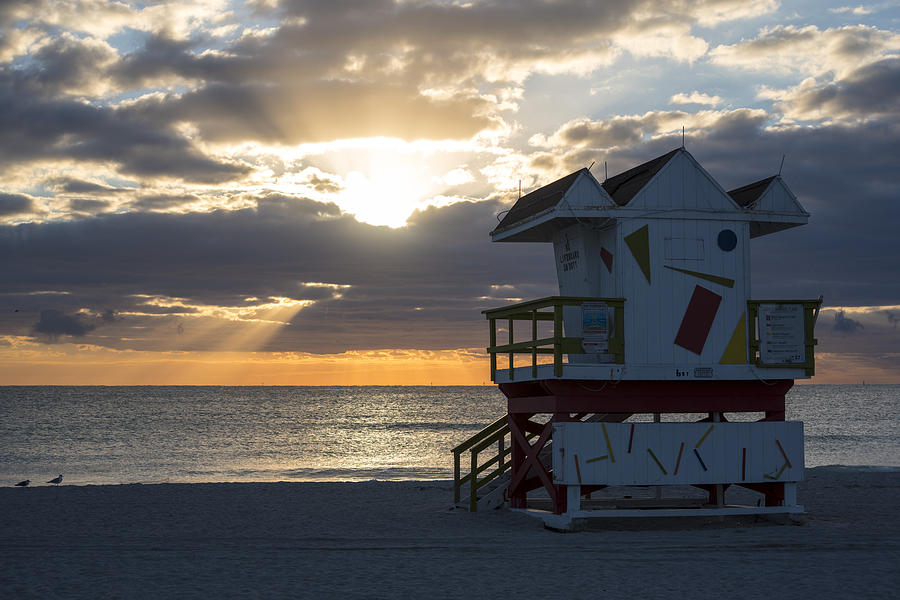 Miami Beach Life Guard House Sunrise 2 Photograph by Toby McGuire