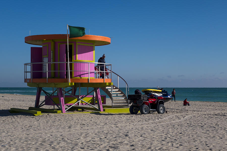 Miami Beach Round Lifeguard House Ocean Rescue Photograph by Toby McGuire
