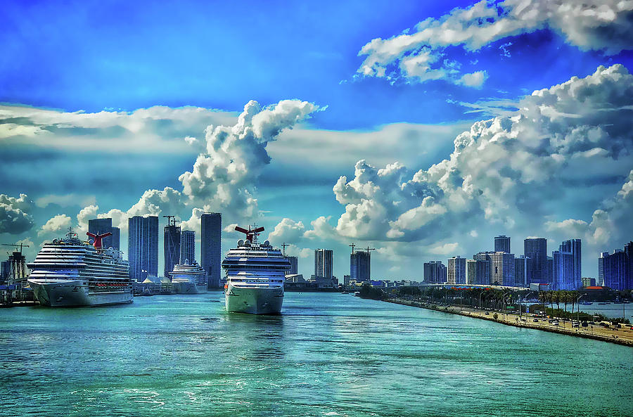 MIAMI RUSH HOUR by Stan Lipski MIAMI RUSH HOUR by Stan Lipski