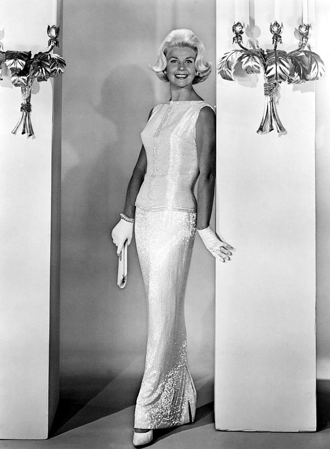Midnight Lace, Doris Day, 1960, Evening Photograph by Everett