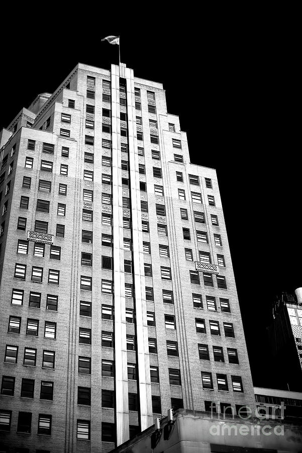 Skyscraper Photograph - Midtown Style In New York City by John Rizzuto Skyscraper Photograph - Midtown Style In New York City by John Rizzuto