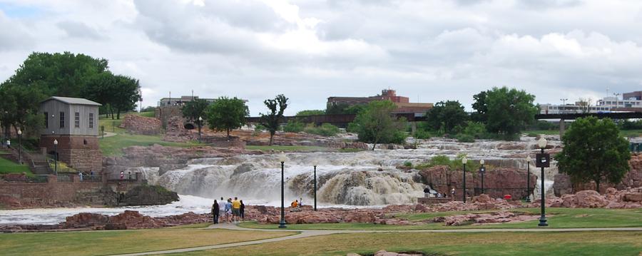 Mighty Sioux Falls Photograph by Judy Hall-Folde