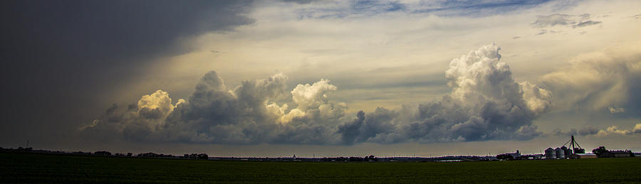 Mild Nebraska Thunderstorms 014 Photograph by NebraskaSC
