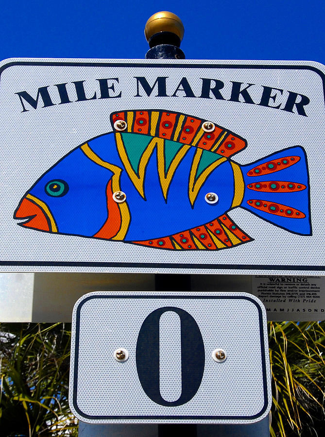 Mile marker O Photograph by David Lee Thompson