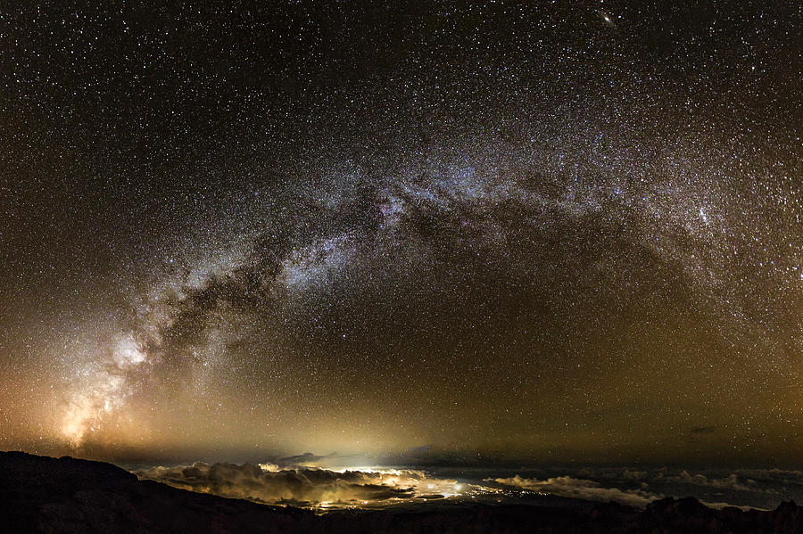 Milky Way Over Kahului Photograph by Mike Neal