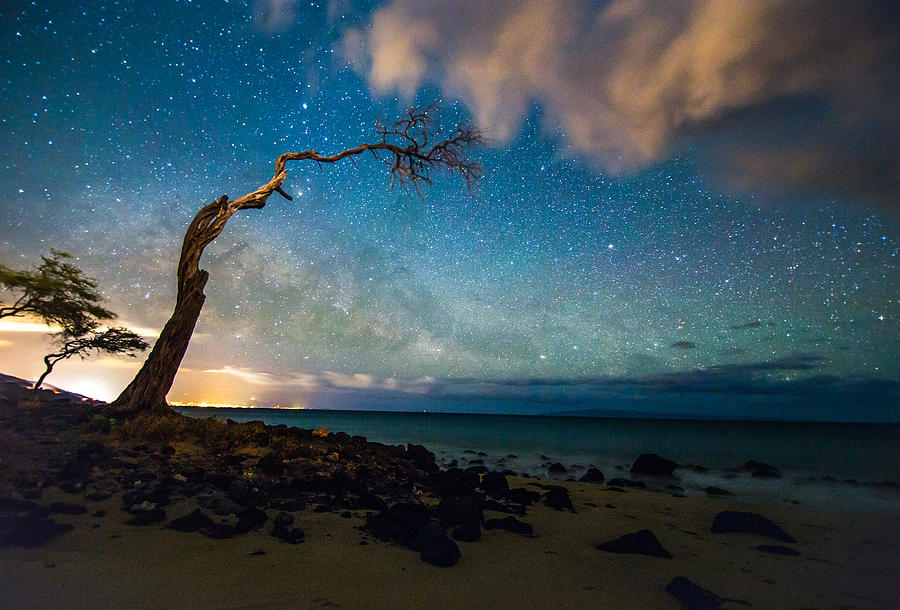Milky Way over Kihei Photograph by Drew Sulock