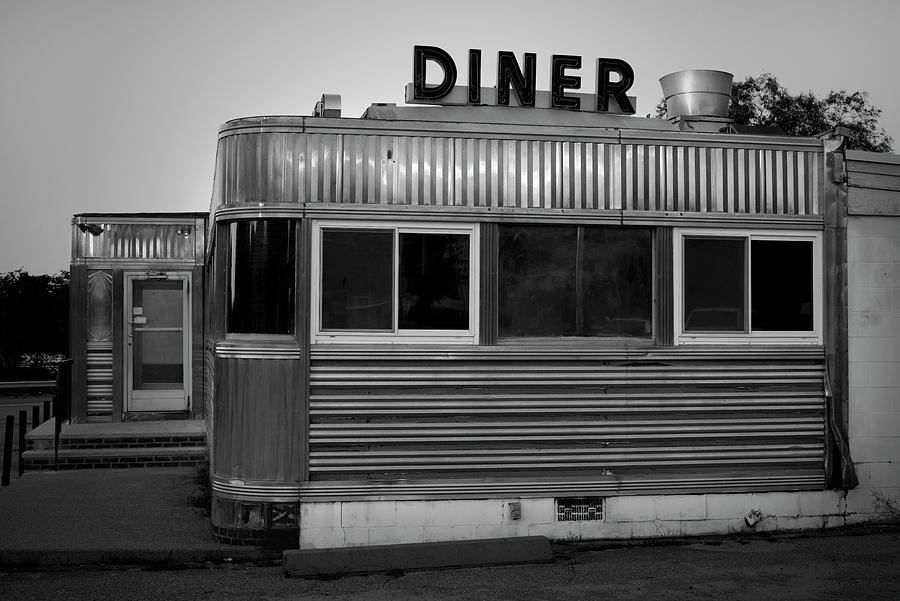 Mill Pond Diner I Photograph by David Gordon
