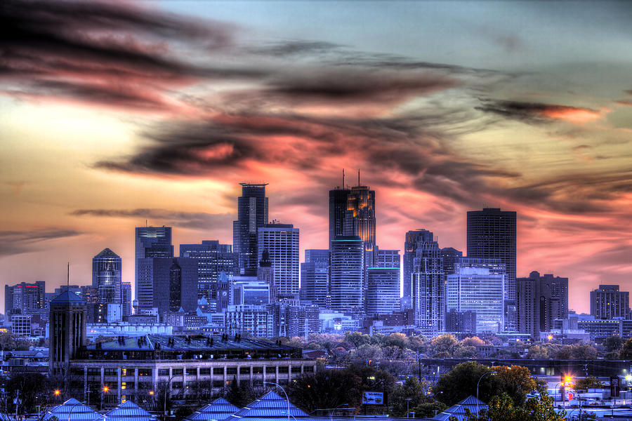 Minneapolis Skyline Photograph - Minneapolis Skyline Autumn Sunset by Shawn Everhart