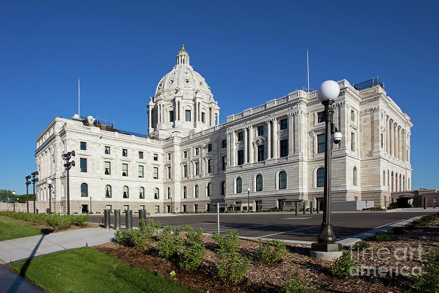 Minneapolis Photograph - Minnesota State Capitol Building by Bill Cobb