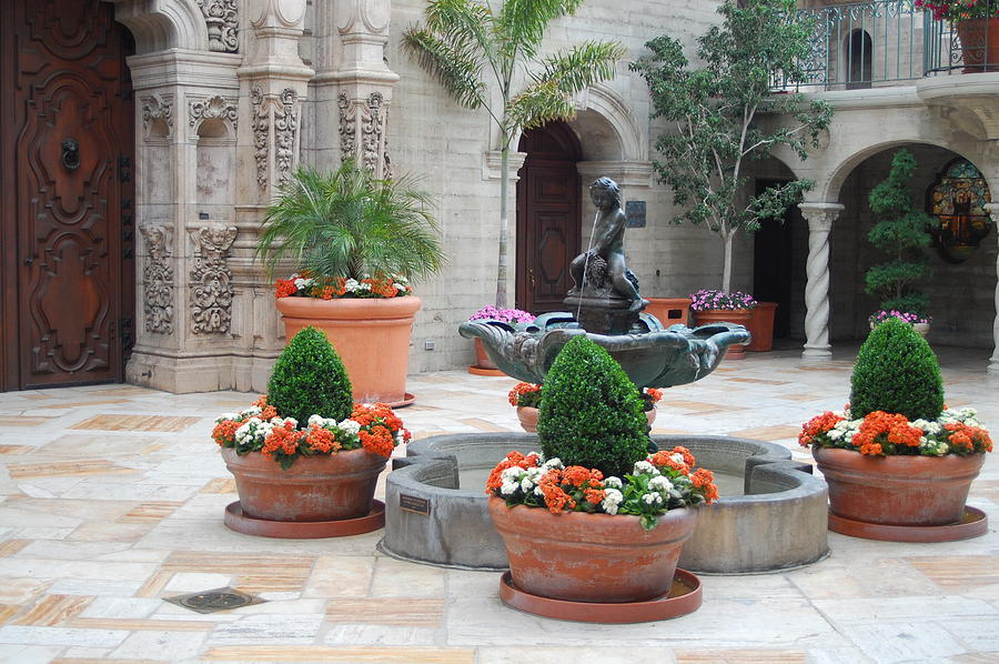 Mission Inn Courtyard Photograph by Amy Fose