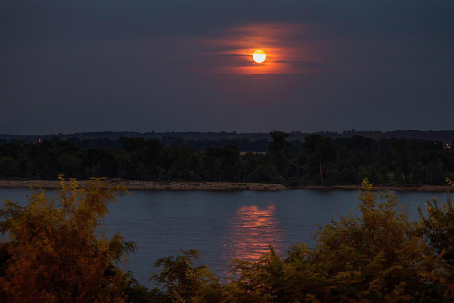 Mississippi River Moonrise Photograph by Garry McMichael