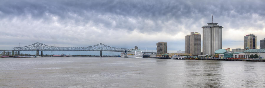 Mississippi River  Photograph by Ray Devlin