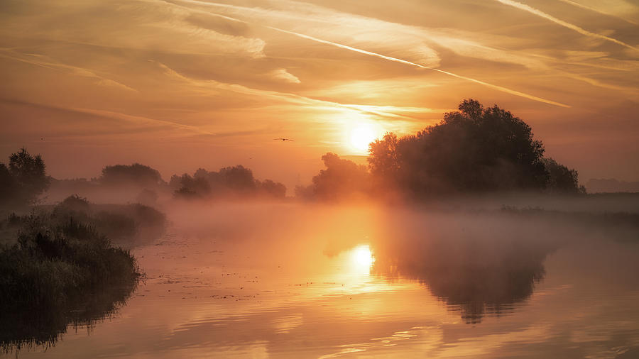Misty sunrise on the Ouse Photograph by James Billings