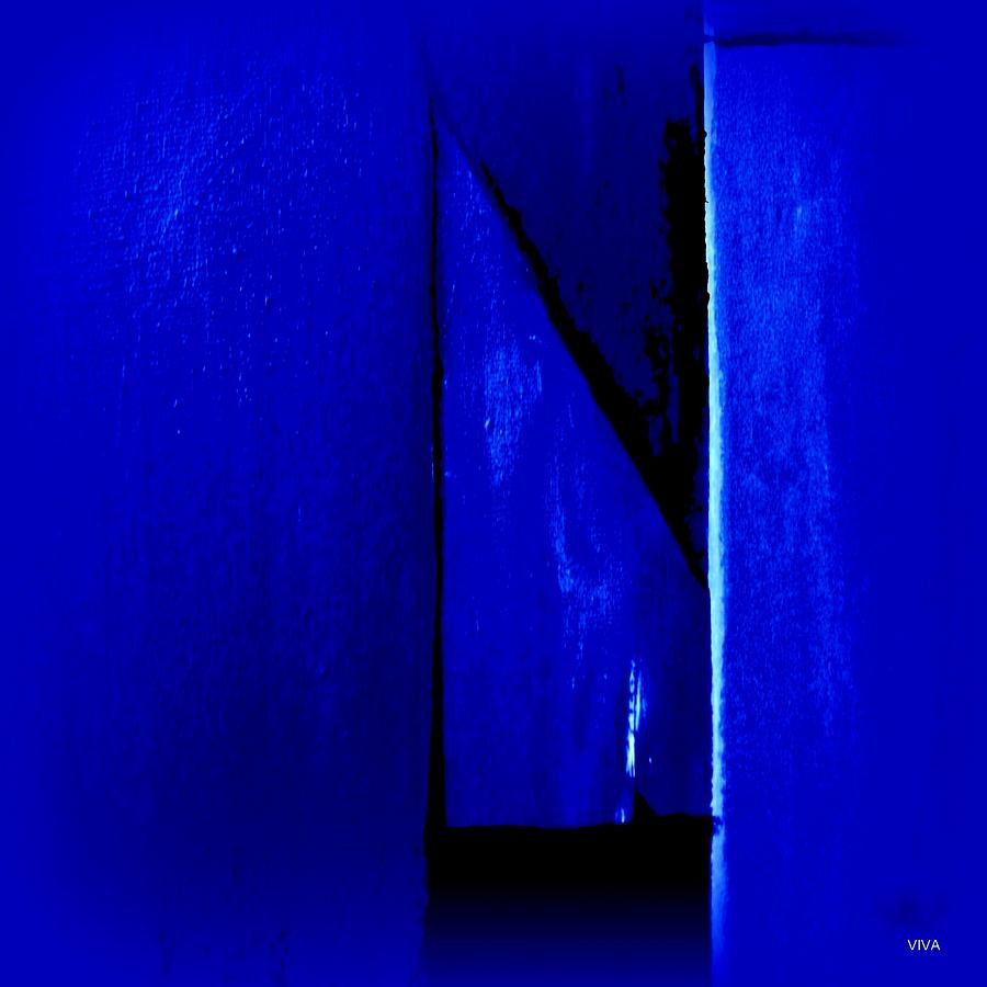 Mitre In Blue - Abstract Painting by VIVA Anderson