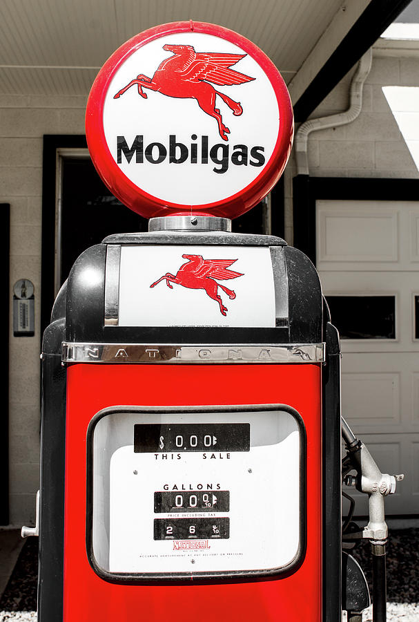 Mobilgas Select 083016 Photograph by Rospotte Photography - Fine Art ...