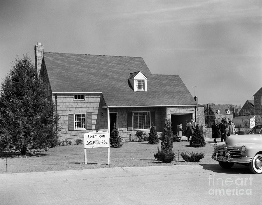 Model Home, C.1950s Photograph by H Armstrong Roberts ClassicStock